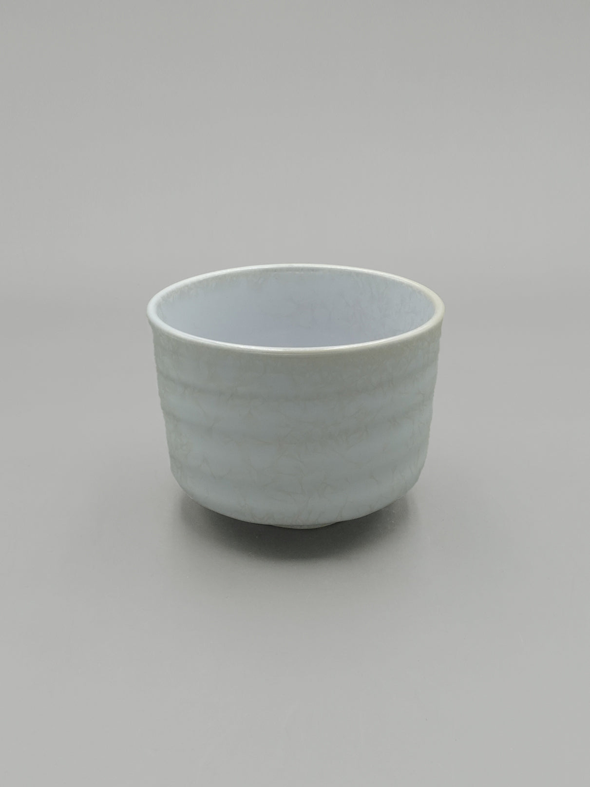 白貝珍珠釉 日製 花片茶碗